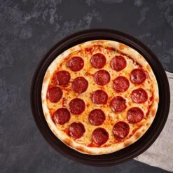 Pizzablech - 38 Cm Durchmesser -Beste Küchengeräte Geschäfte PBTP38 room 1 8e61