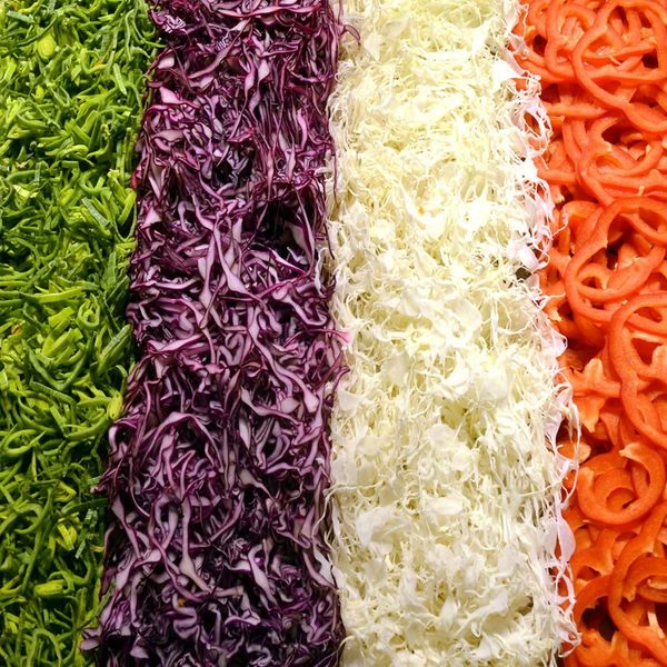 Elektrischer Gemüseschneider - 800 Watt - Inkl. 3 Schneidescheiben 10 Elektrischer Gemüseschneider - 800 Watt - Inkl. 3 Schneidescheiben – Bild 8